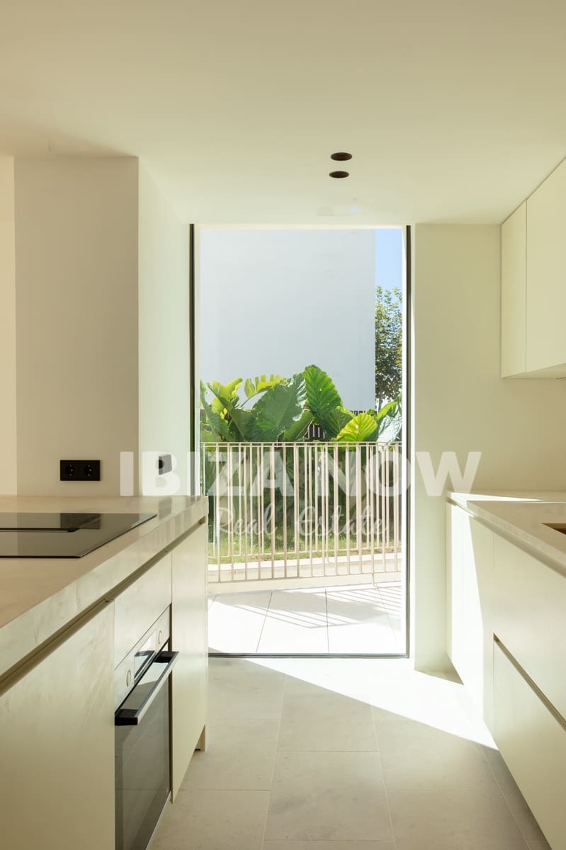 Apartamento de 3 habitaciones en Talamanca en venta con piscina - 2.000.000 € (Ref: 8499589)