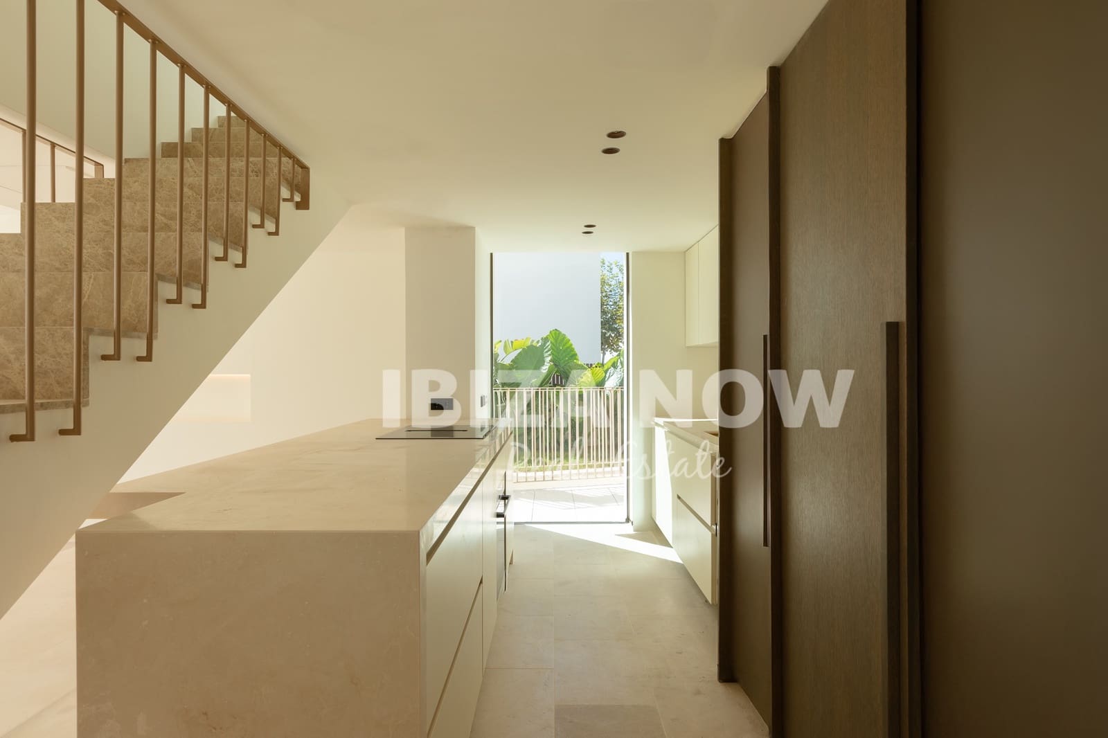 Apartamento de 3 habitaciones en Talamanca en venta con piscina - 2.000.000 € (Ref: 8499589)