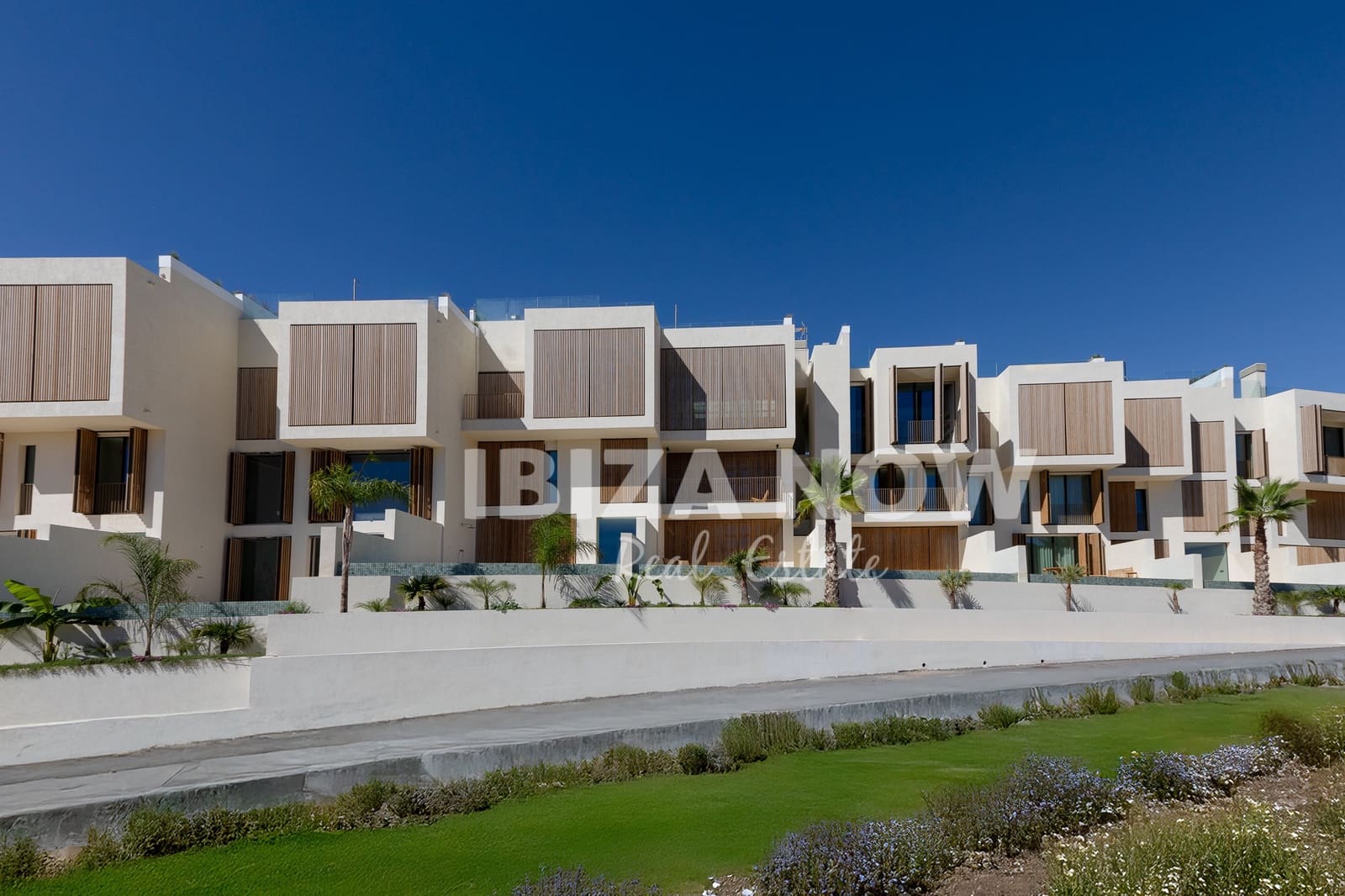 Apartamento de 3 habitaciones en Talamanca en venta con piscina - 2.000.000 € (Ref: 8499589)