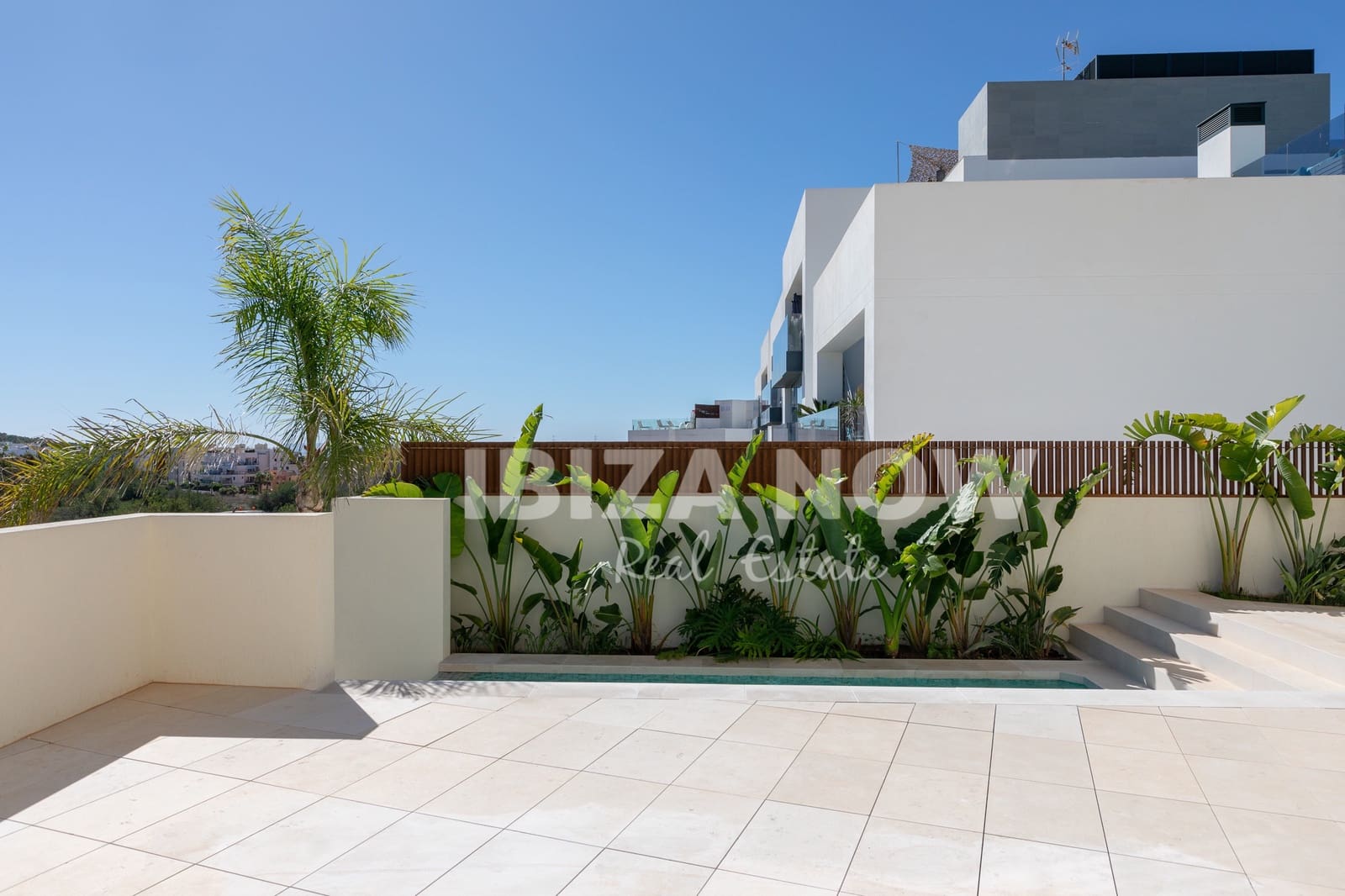 Apartamento de 3 habitaciones en Talamanca en venta con piscina - 2.000.000 € (Ref: 8499589)