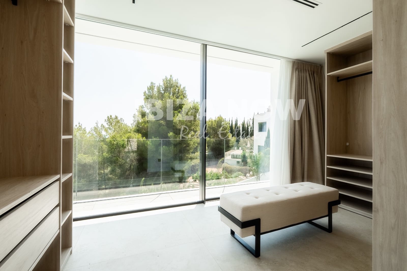 7 bedroom Villa for sale in Roca Llisa with pool garage - € 6,300,000 (Ref: 8509150)