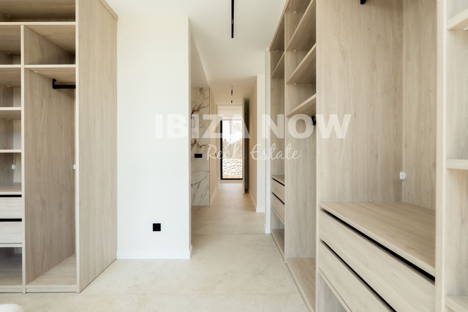 7 bedroom Villa for sale in Roca Llisa with pool garage - € 6,300,000 (Ref: 8509150)