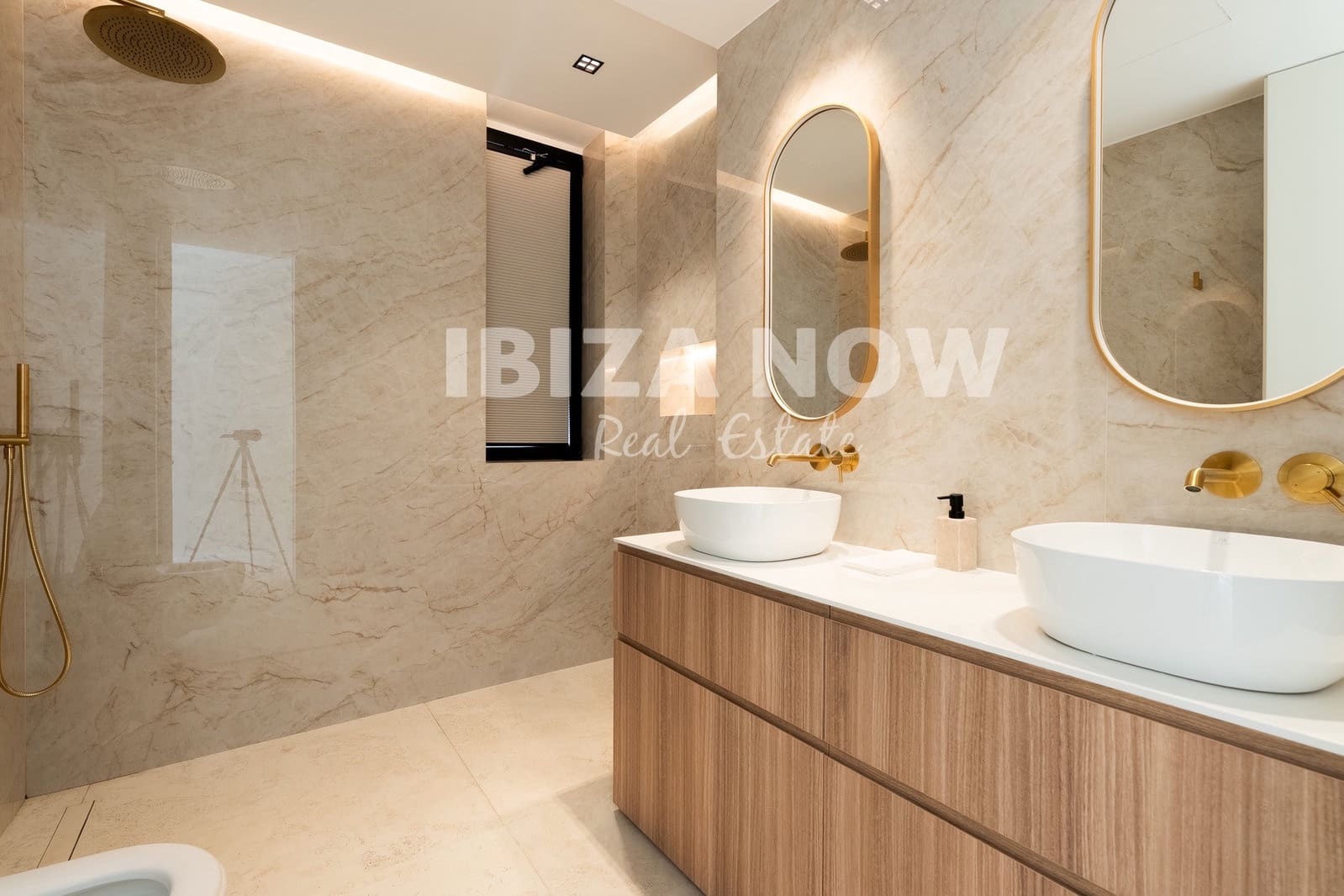 7 bedroom Villa for sale in Roca Llisa with pool garage - € 6,800,000 (Ref: 8509150)