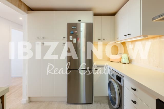 2 soveværelse Lejlighed til salg i San Jose / Sant Josep de Sa Talaia med swimmingpool - € 1.395.000 (Ref: 8533276)