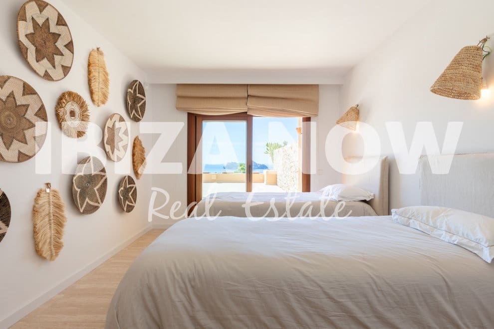 Apartamento de 2 habitaciones en San Jose / Sant Josep de Sa Talaia en venta con piscina garaje - 1.150.000 € (Ref: 8533276)
