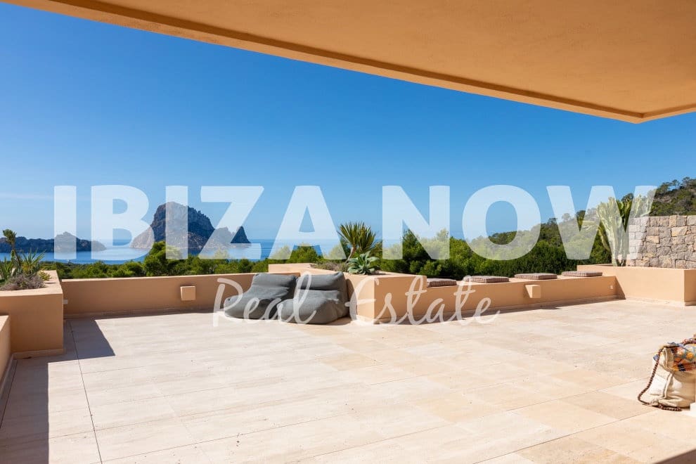 Apartamento de 2 habitaciones en San Jose / Sant Josep de Sa Talaia en venta con piscina garaje - 1.150.000 € (Ref: 8533276)