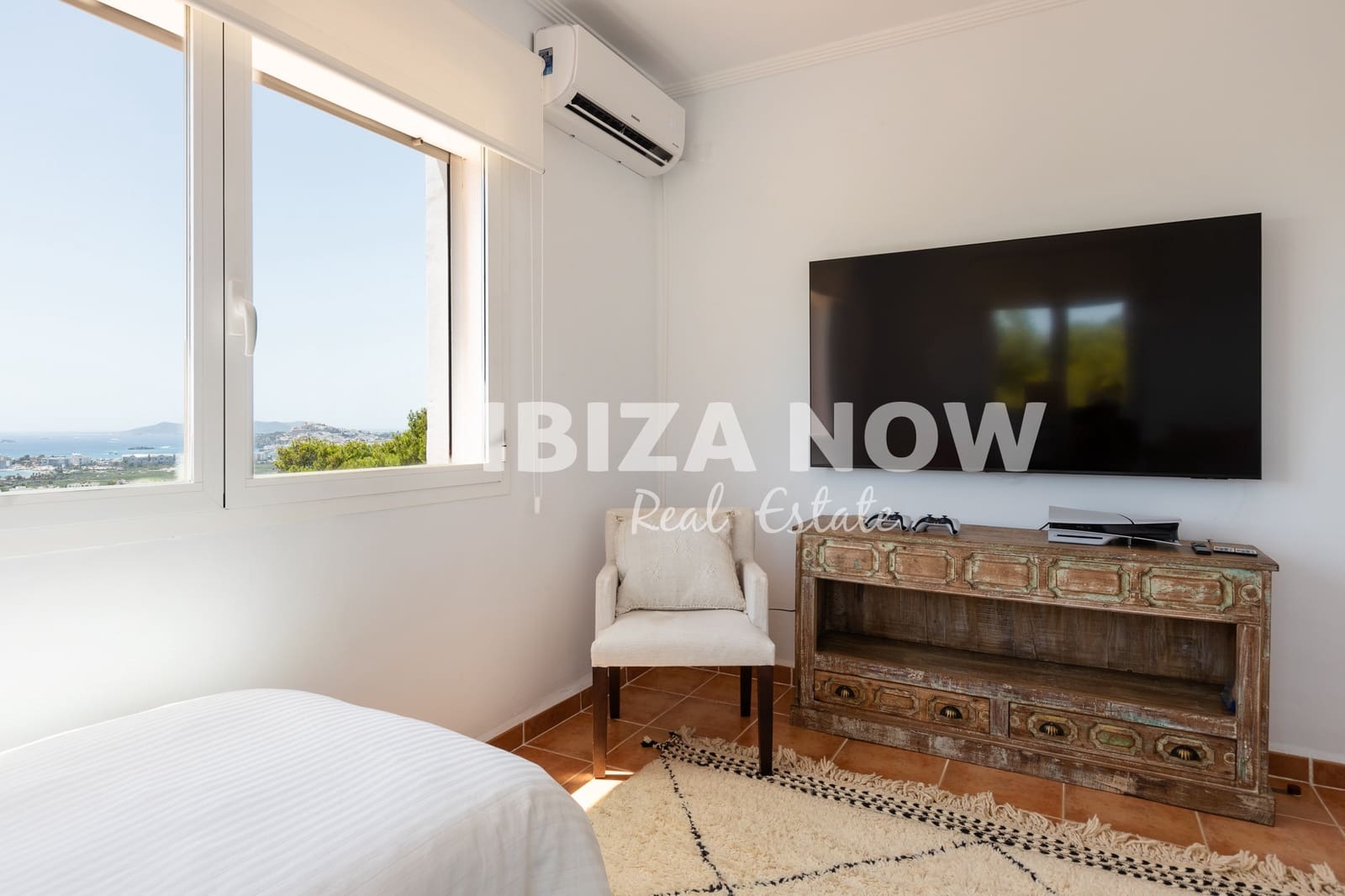 5 soverom Villa til salgs i Talamanca med svømmebasseng - € 3 850 000 (Ref: 8658070)