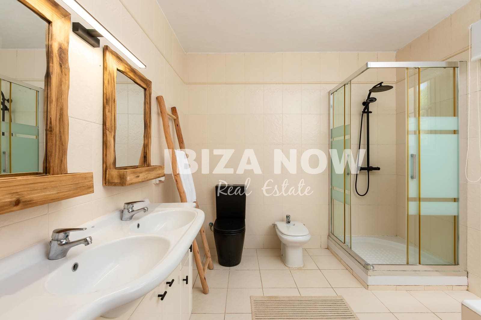 5 soverom Villa til salgs i Talamanca med svømmebasseng - € 3 850 000 (Ref: 8658070)