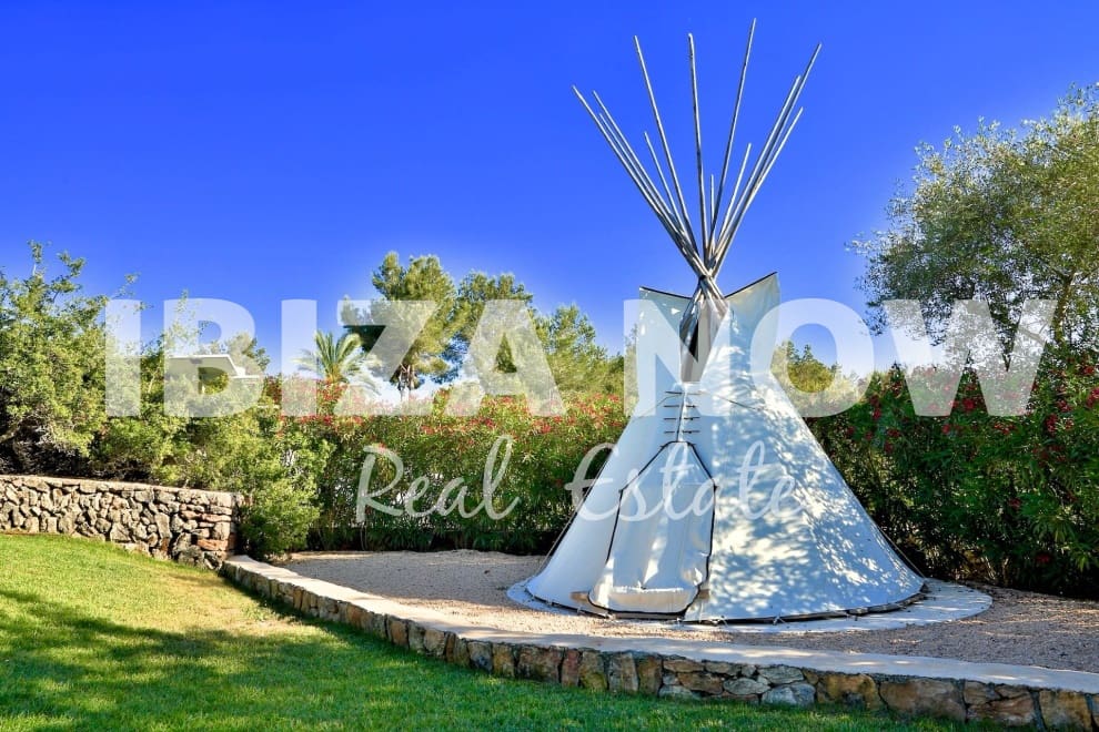 Finca/Casa Rural de 5 habitaciones en Santa Gertrudis de Fruitera en venta con piscina - 6.500.000 € (Ref: 8850502)