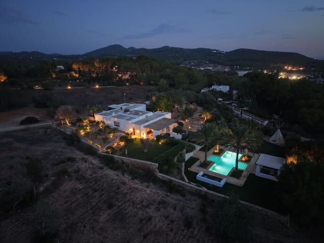 5 slaapkamer Finca/Landhuis te koop in Santa Gertrudis de Fruitera, Santa Eulalia / Santa Eularia met zwembad - € 6.500.000 (Ref: 8850502)