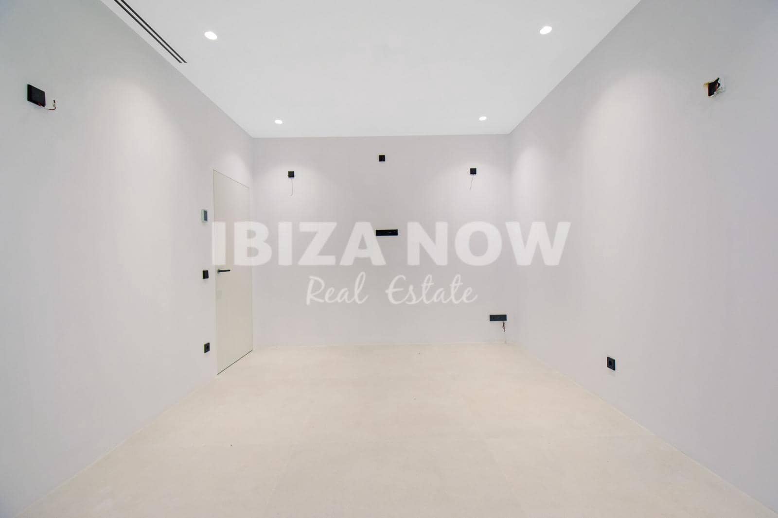 7 slaapkamer Villa te koop in Nuestra Senora de Jesus met zwembad - € 8.500.000 (Ref: 8891751)