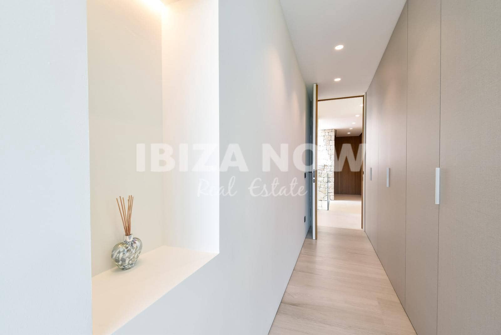 7 sovrum Villa till salu i Nuestra Senora de Jesus med pool garage - 7 800 000 € (Ref: 8891751)