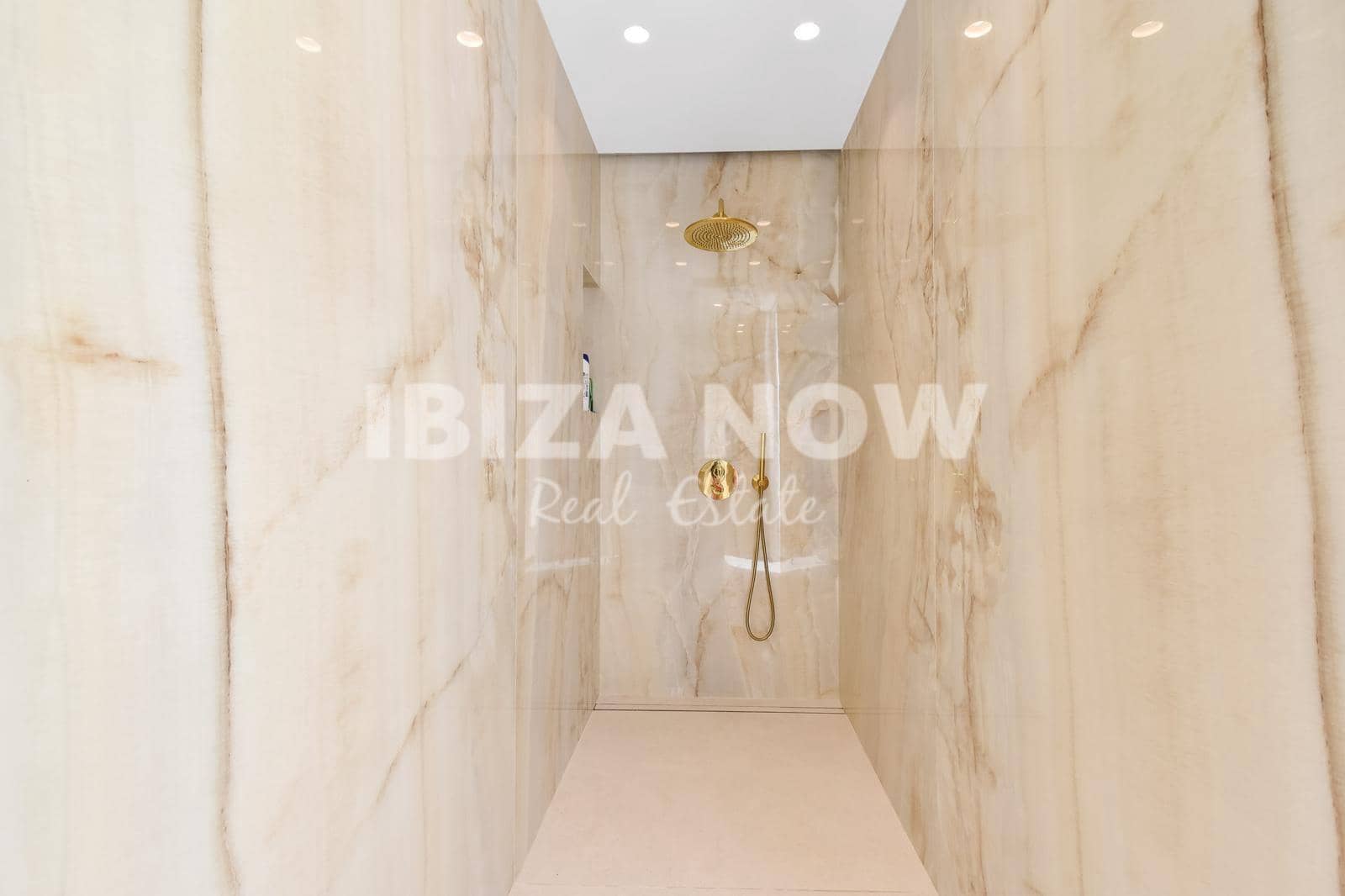 7 sovrum Villa till salu i Nuestra Senora de Jesus med pool garage - 7 800 000 € (Ref: 8891751)