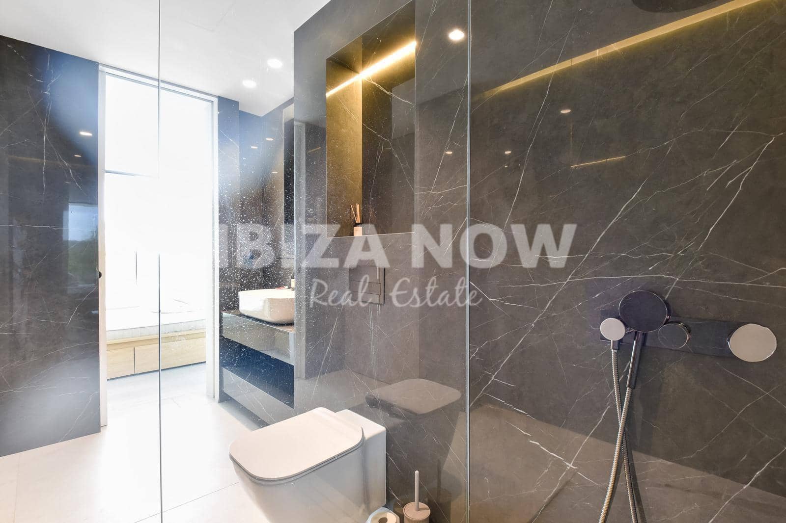 7 sovrum Villa till salu i Nuestra Senora de Jesus med pool garage - 7 800 000 € (Ref: 8891751)