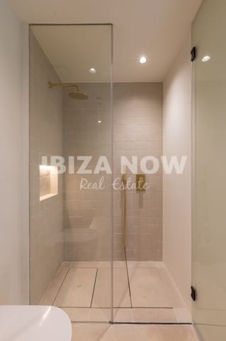 3 sypialnia Apartament na sprzedaż w Talamanca, Miasto Ibiza / Eivissa z basenem - 1 700 000 € (Ref: 8895184)