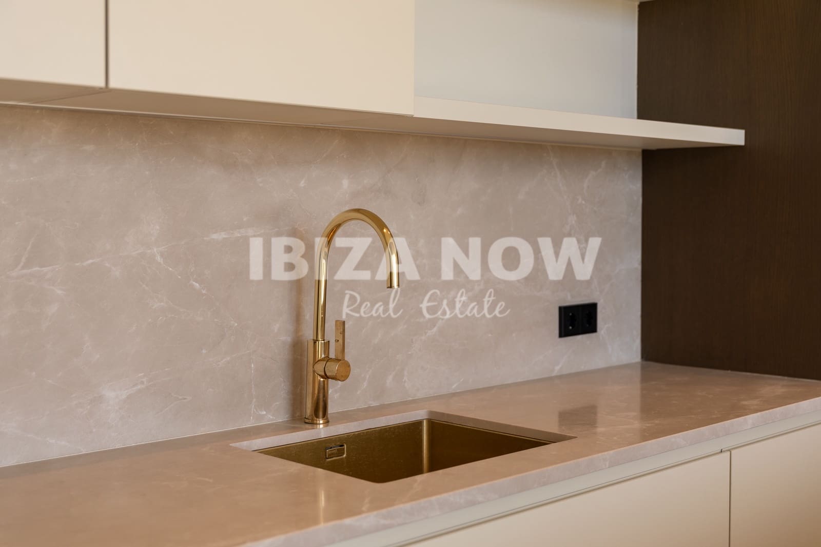 3 bedroom Apartment for sale in Talamanca with pool - € 1,700,000 (Ref: 8895184)