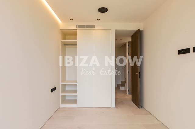 3 sypialnia Apartament na sprzedaż w Talamanca, Miasto Ibiza / Eivissa z basenem - 1 700 000 € (Ref: 8895184)