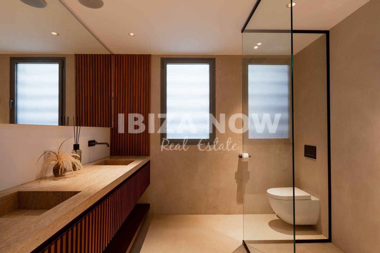 4 sypialnia Apartament na sprzedaż w Talamanca z basenem - 5 990 000 € (Ref: 8895185)