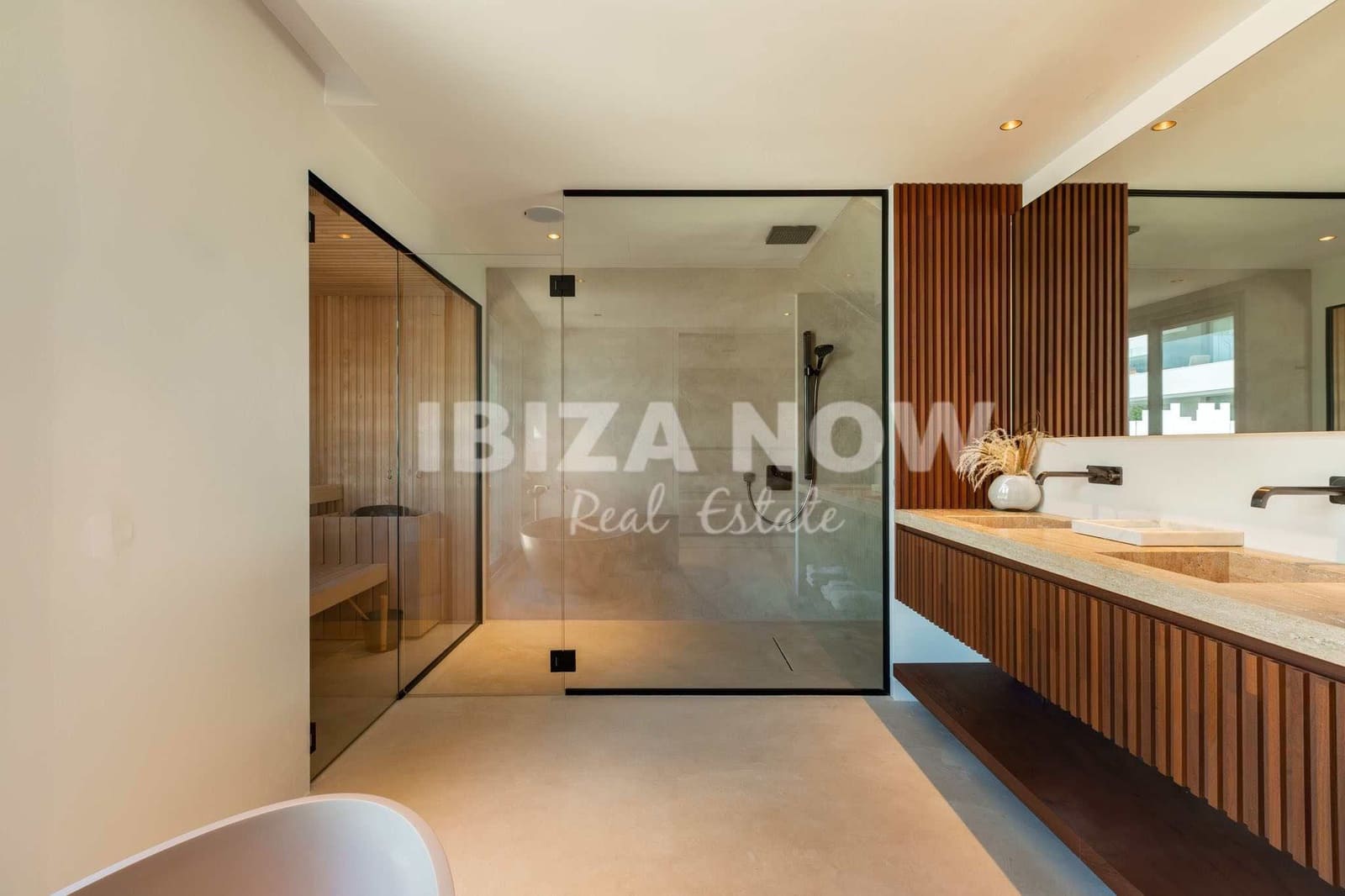 4 sypialnia Apartament na sprzedaż w Talamanca z basenem - 5 990 000 € (Ref: 8895185)