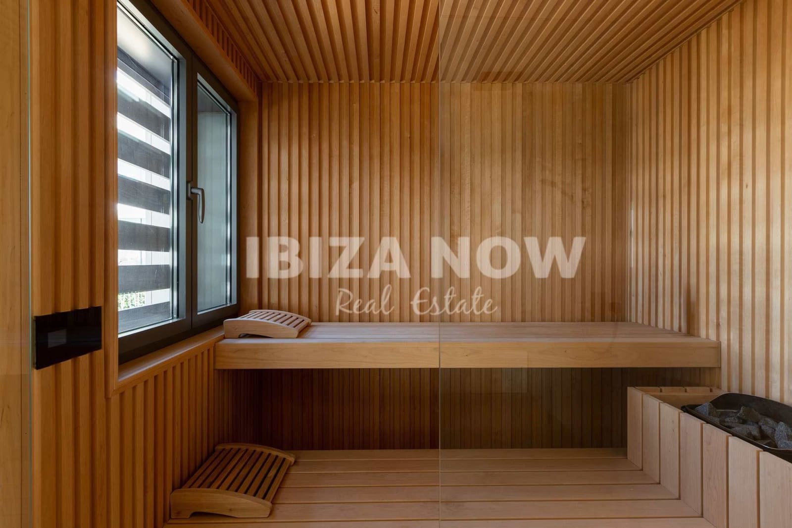 4 sypialnia Apartament na sprzedaż w Talamanca z basenem - 5 990 000 € (Ref: 8895185)