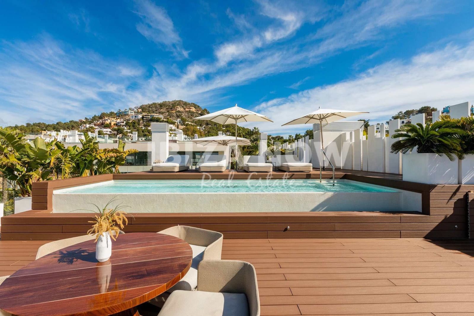 4 sypialnia Apartament na sprzedaż w Talamanca z basenem - 5 990 000 € (Ref: 8895185)