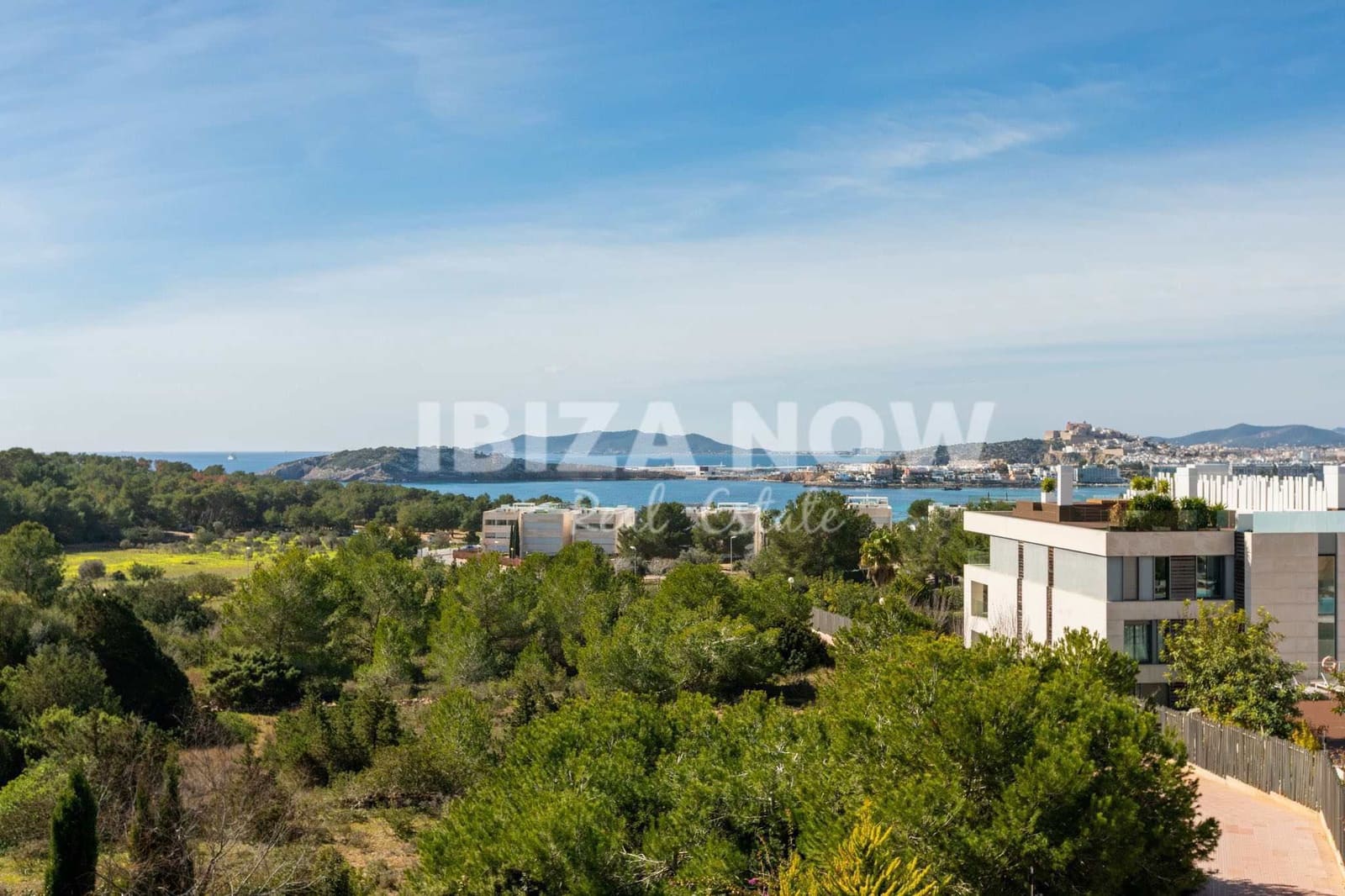 4 sypialnia Apartament na sprzedaż w Talamanca z basenem - 5 990 000 € (Ref: 8895185)