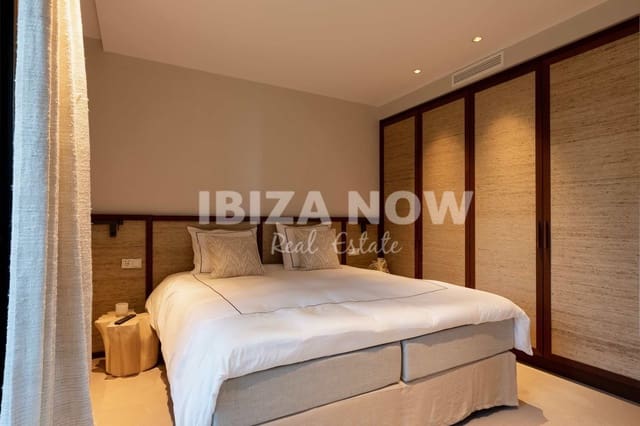 4 slaapkamer Appartement te koop in Talamanca, Ibiza dorp met zwembad - € 5.990.000 (Ref: 8895185)