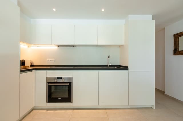 3 slaapkamer Appartement te koop in Cala Vadella, San Jose / Sant Josep de Sa Talaia met zwembad - € 640.000 (Ref: 9306722)