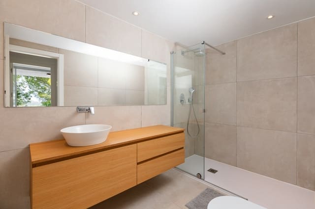 3 slaapkamer Appartement te koop in Cala Vadella, San Jose / Sant Josep de Sa Talaia met zwembad - € 640.000 (Ref: 9306722)