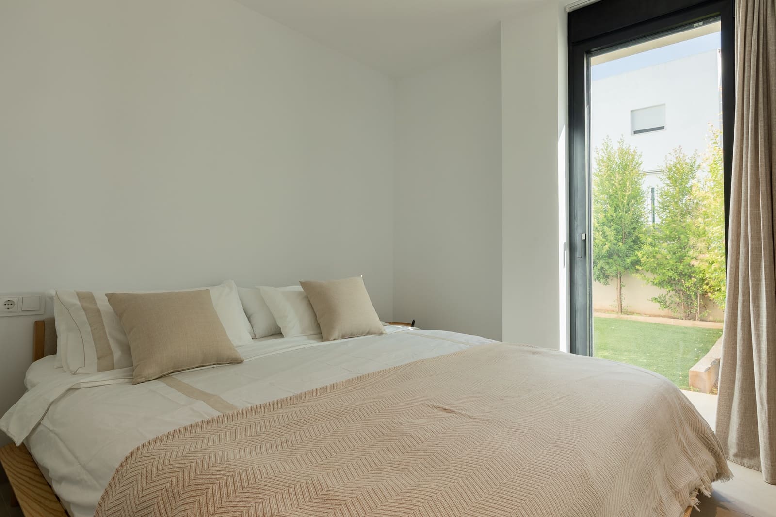 2 makuuhuone Huoneisto myytävänä paikassa Sant Antoni de Portmany mukana uima-altaan 
autotalli - 615 000 € (Ref: 9360845)