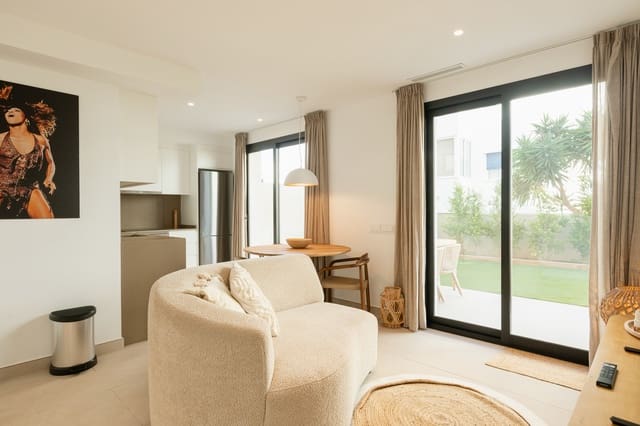 2 soveværelse Lejlighed til salg i Sant Antoni de Portmany med swimmingpool garage - € 615.000 (Ref: 9360845)