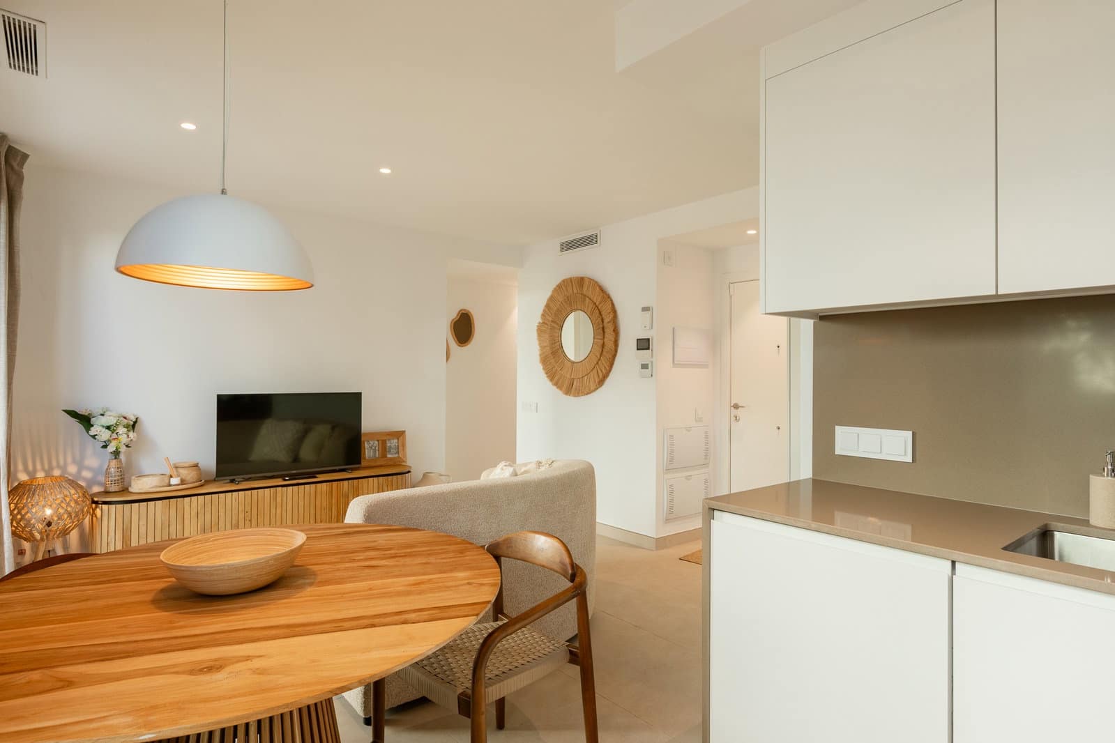 2 bedroom Apartment for sale in Sant Antoni de Portmany with pool garage - € 595,000 (Ref: 9360845)