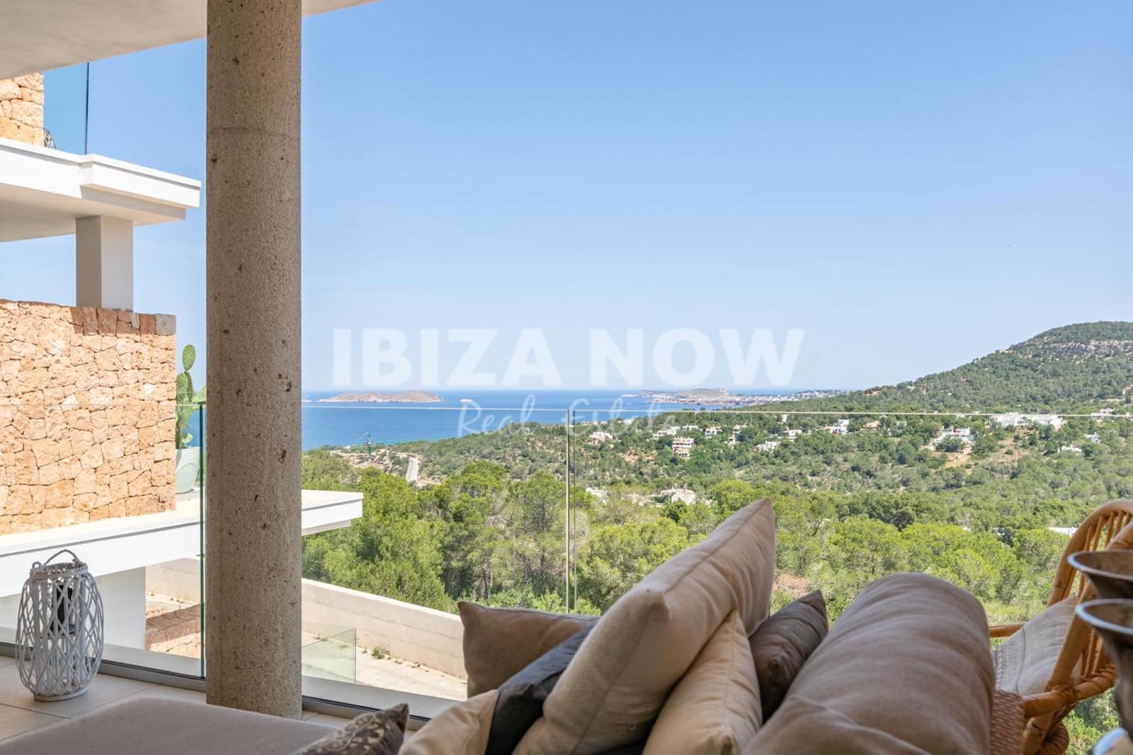 2 bedroom Apartment for sale in Cala Vadella with pool - € 690,000 (Ref: 9394485)