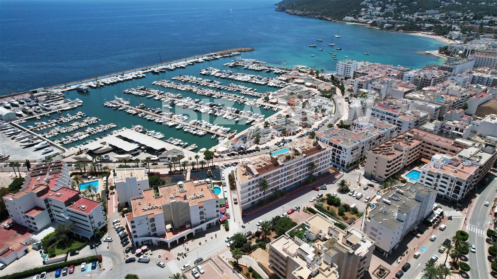 2 quarto Apartamento para venda em Santa Eulalia / Santa Eularia com piscina garagem - 1 700 000 € (Ref: 9464937)