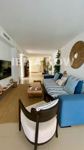 2 bedroom Apartment for sale in Illa Plana, Ibiza / Eivissa town with garage - € 880,000 (Ref: 9464939)