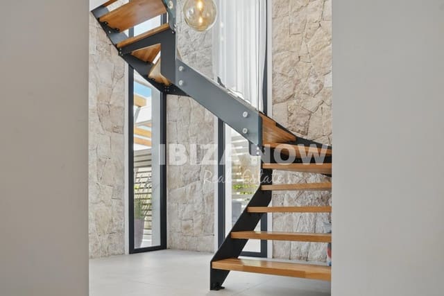 3 makuuhuone Huvila myytävänä paikassa Cala Tarida, San Jose / Sant Josep de Sa Talaia mukana uima-altaan 
autotalli - 1 200 000 € (Ref: 9466298)