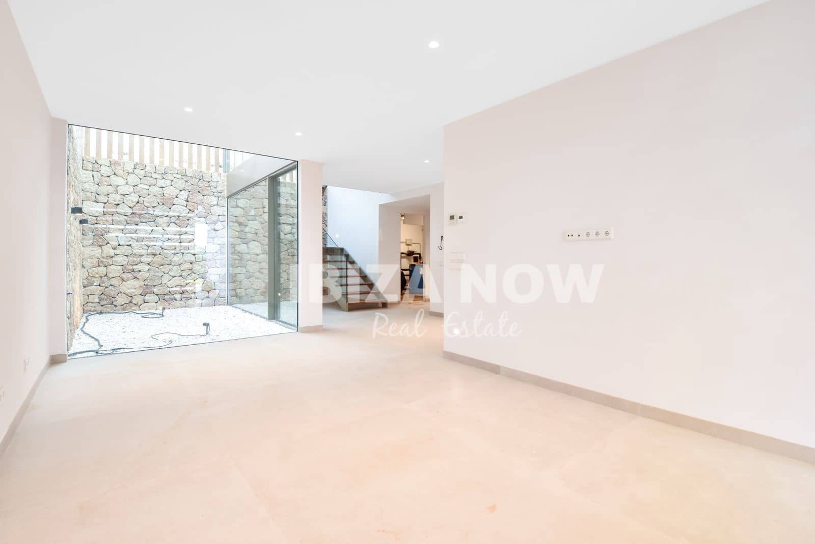 5 bedroom Villa for sale in Ibiza / Eivissa town with pool garage - € 5,700,000 (Ref: 9466299)