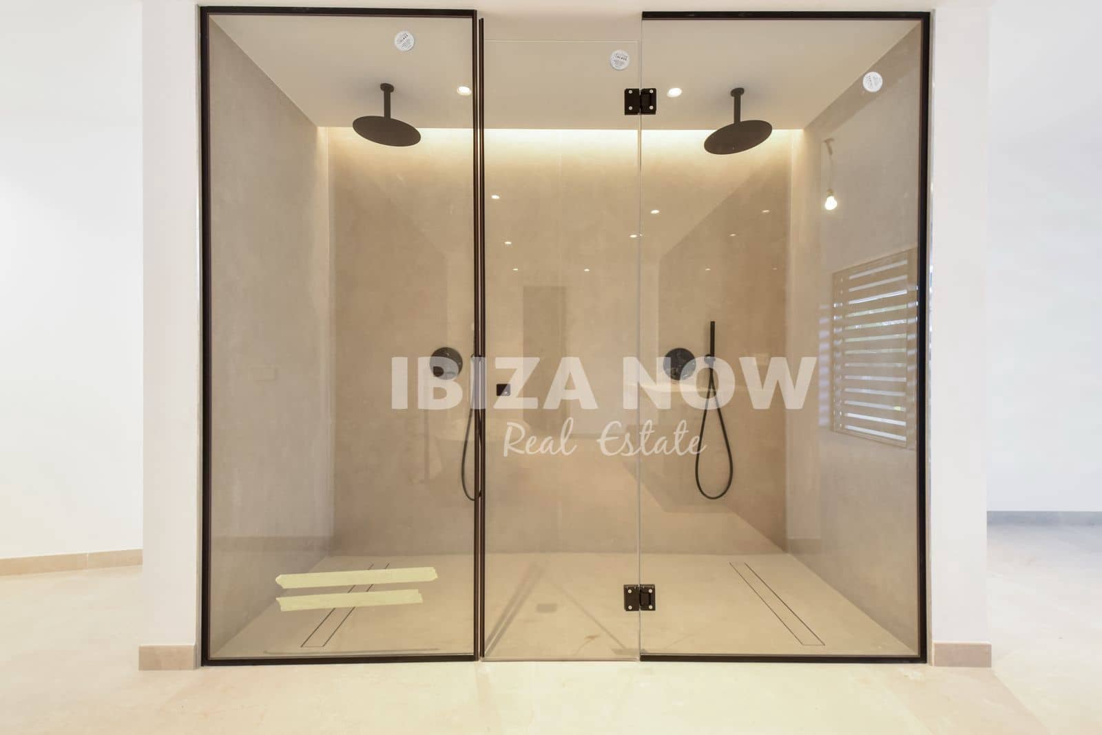 5 bedroom Villa for sale in Ibiza / Eivissa town with pool garage - € 5,700,000 (Ref: 9466299)