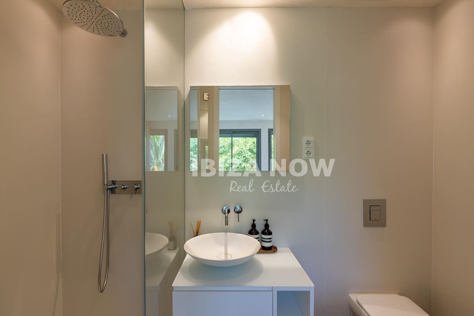 4 bedroom Apartment for sale in Ibiza / Eivissa town with garage - € 2,885,000 (Ref: 9467741)