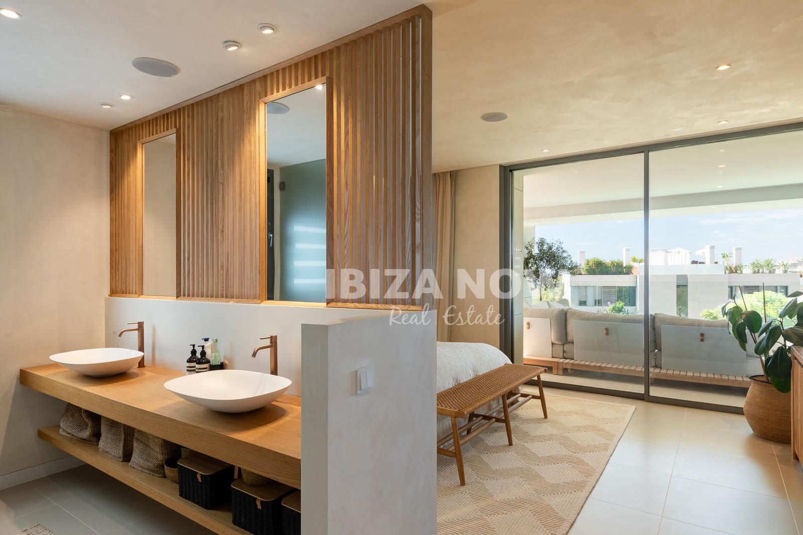 4 bedroom Apartment for sale in Ibiza / Eivissa town with garage - € 2,885,000 (Ref: 9467741)