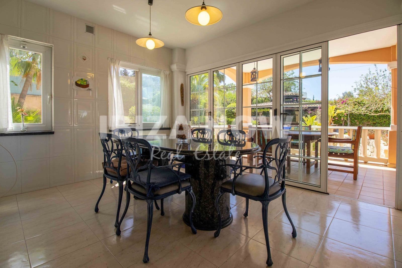 7 bedroom Villa for sale in Ibiza / Eivissa town with pool garage - € 3,960,000 (Ref: 9467743)