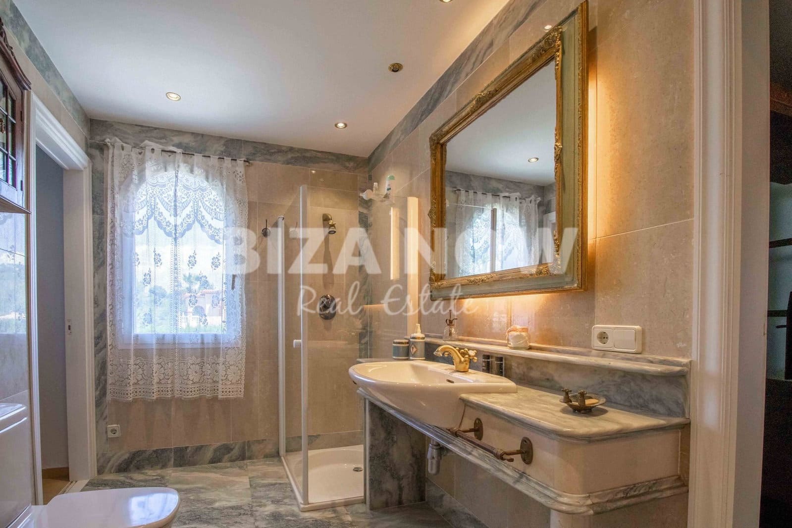 7 bedroom Villa for sale in Ibiza / Eivissa town with pool garage - € 3,960,000 (Ref: 9467743)