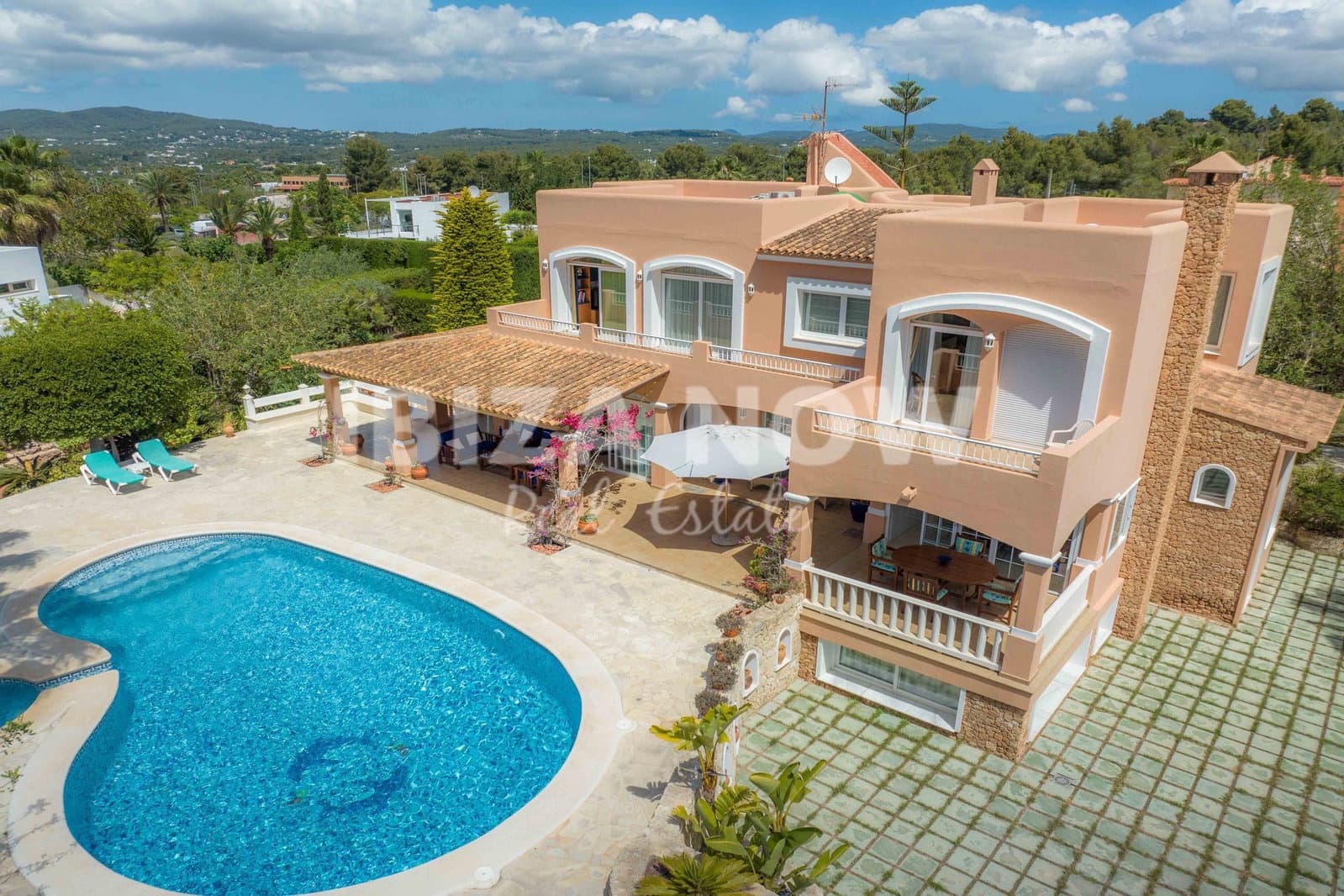 7 bedroom Villa for sale in Ibiza / Eivissa town with pool garage - € 3,960,000 (Ref: 9467743)