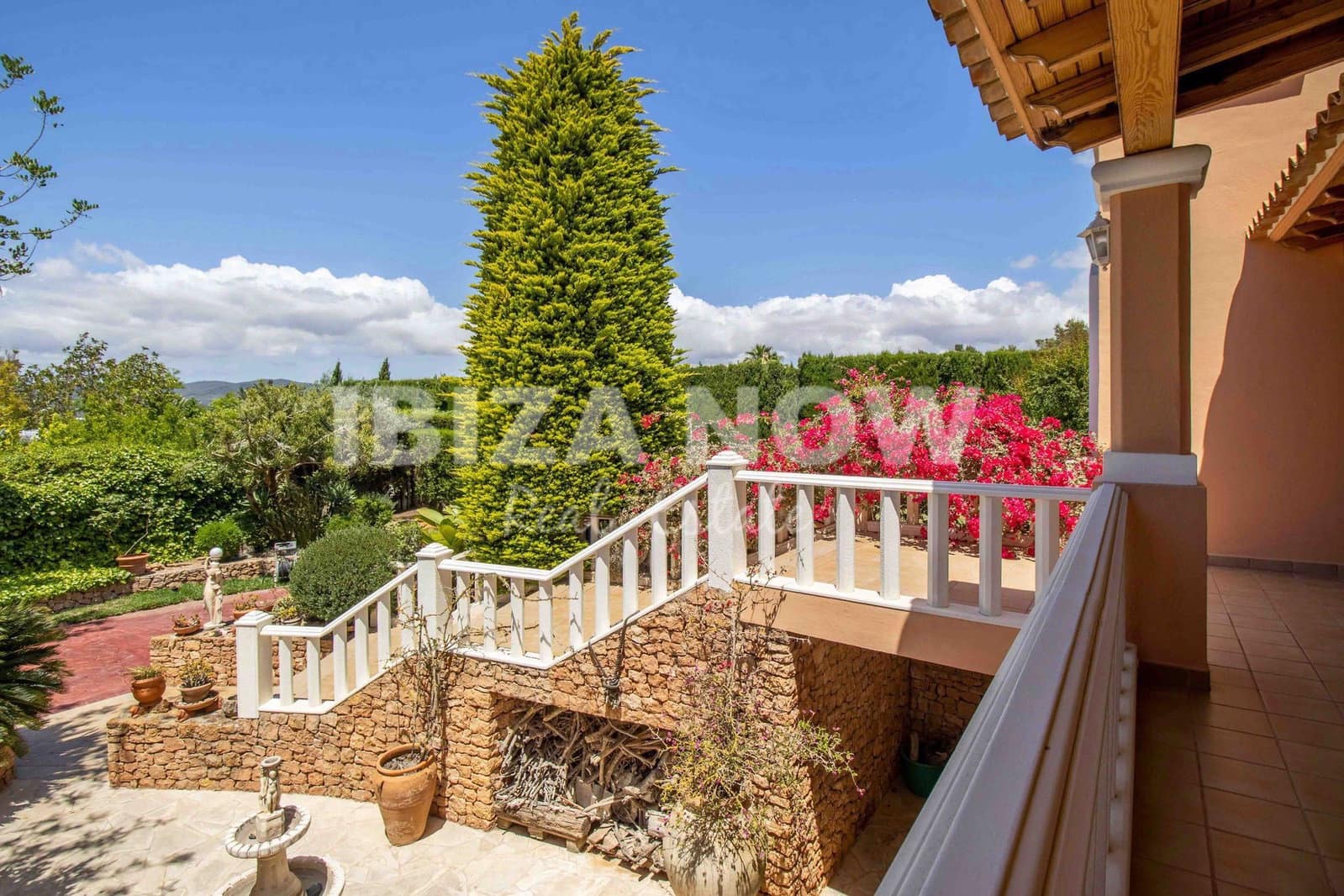 7 bedroom Villa for sale in Ibiza / Eivissa town with pool garage - € 3,960,000 (Ref: 9467743)