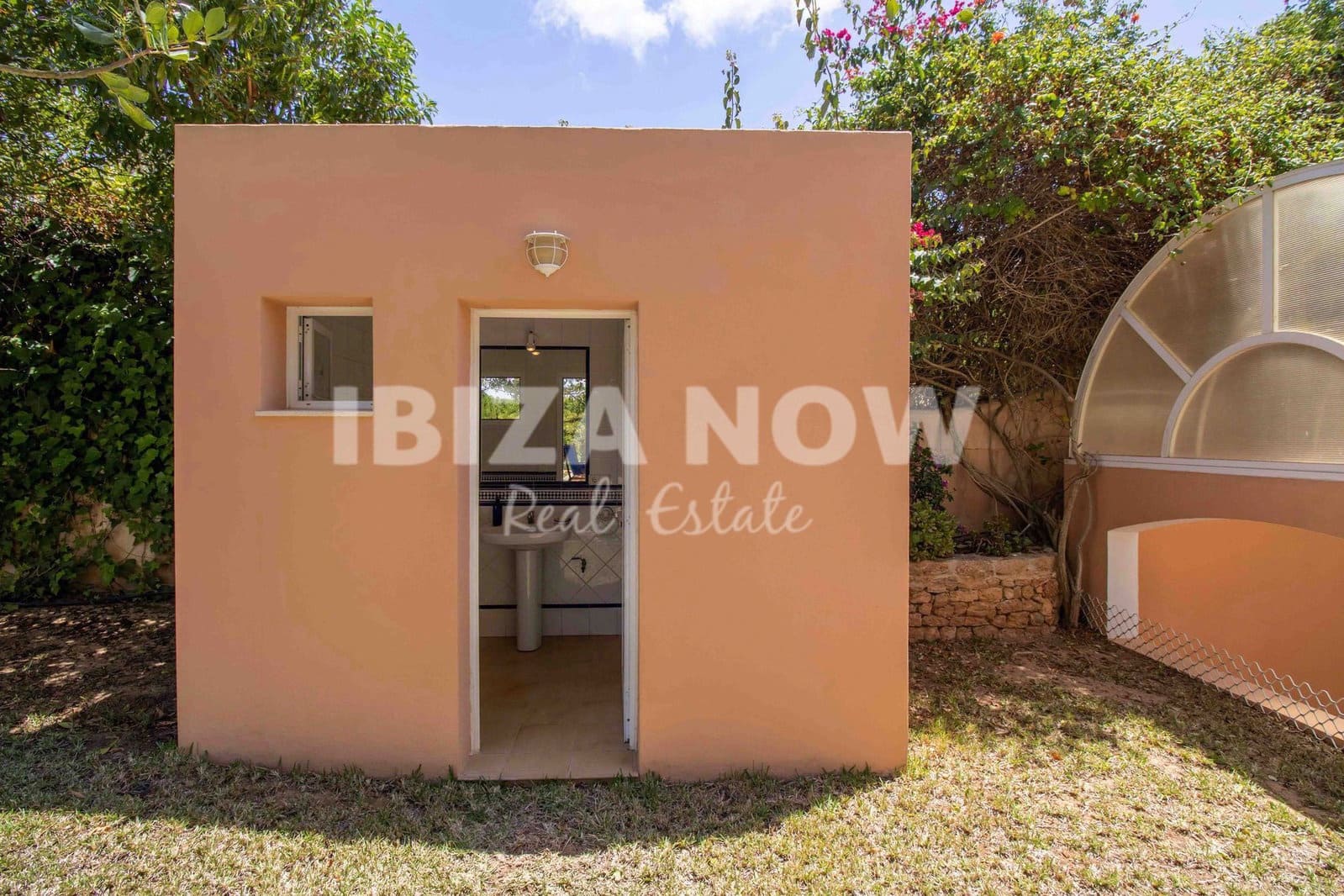 7 bedroom Villa for sale in Ibiza / Eivissa town with pool garage - € 3,960,000 (Ref: 9467743)