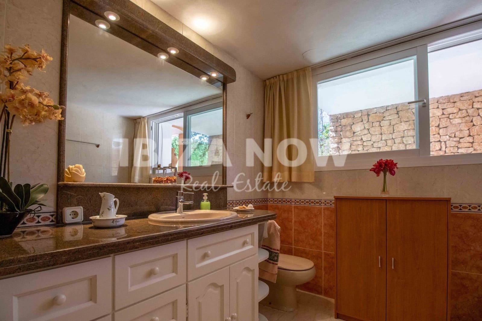 7 bedroom Villa for sale in Ibiza / Eivissa town with pool garage - € 3,960,000 (Ref: 9467743)