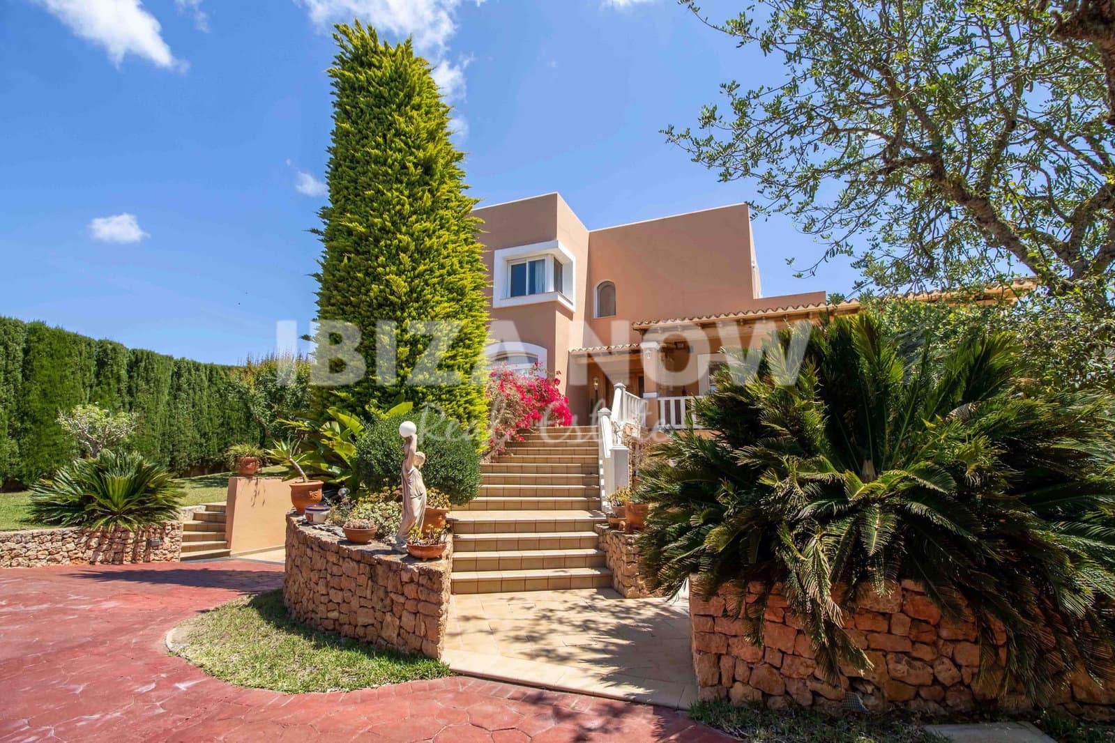 7 bedroom Villa for sale in Ibiza / Eivissa town with pool garage - € 3,960,000 (Ref: 9467743)
