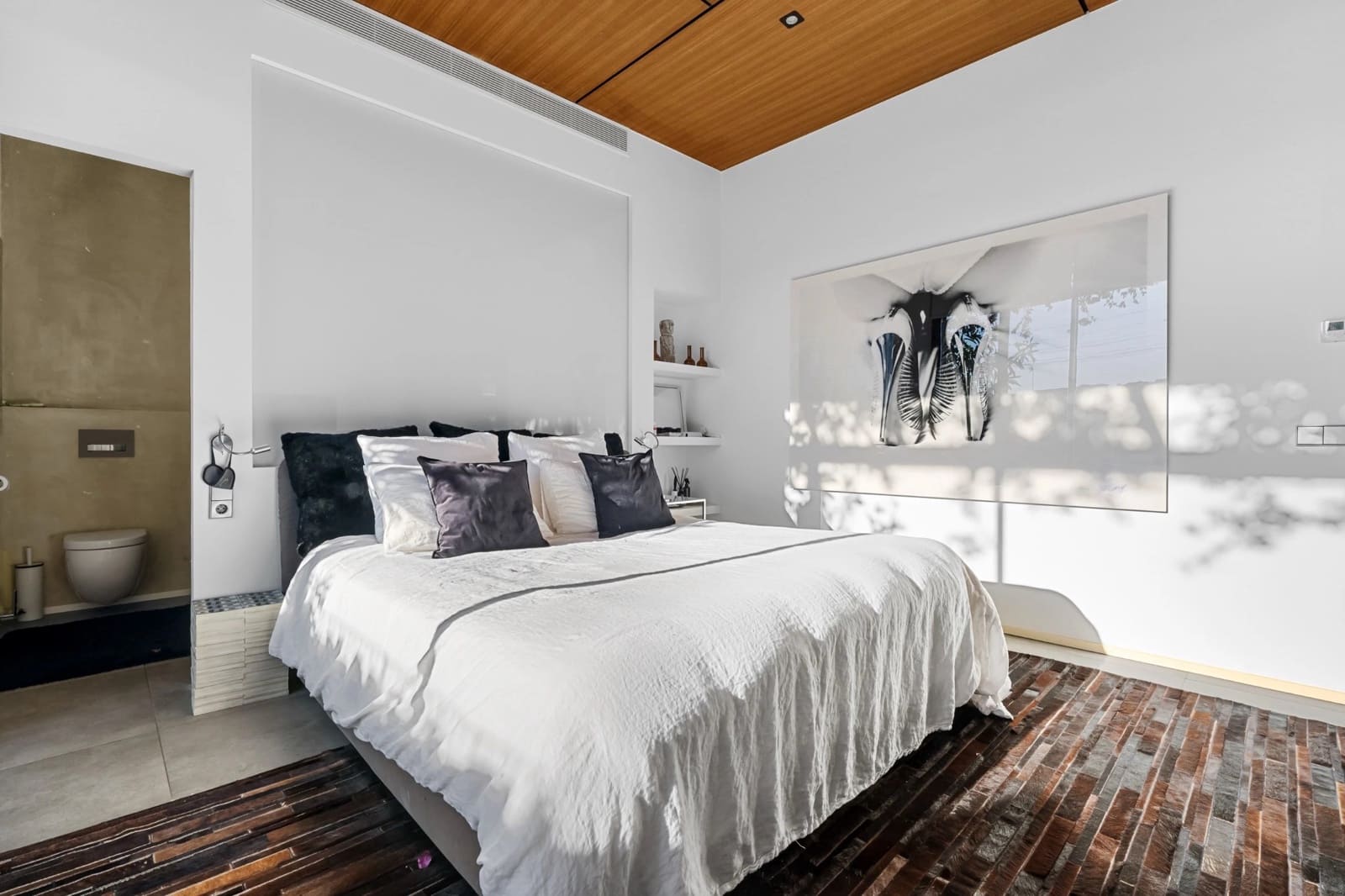 3 bedroom Apartment for sale in San Jose / Sant Josep de Sa Talaia with pool garage - € 1,149,000 (Ref: 9496647)