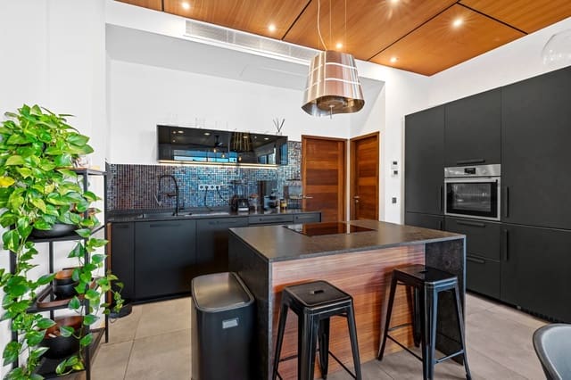 3 slaapkamer Appartement te koop in San Jose / Sant Josep de Sa Talaia met zwembad garage - € 1.149.000 (Ref: 9496647)