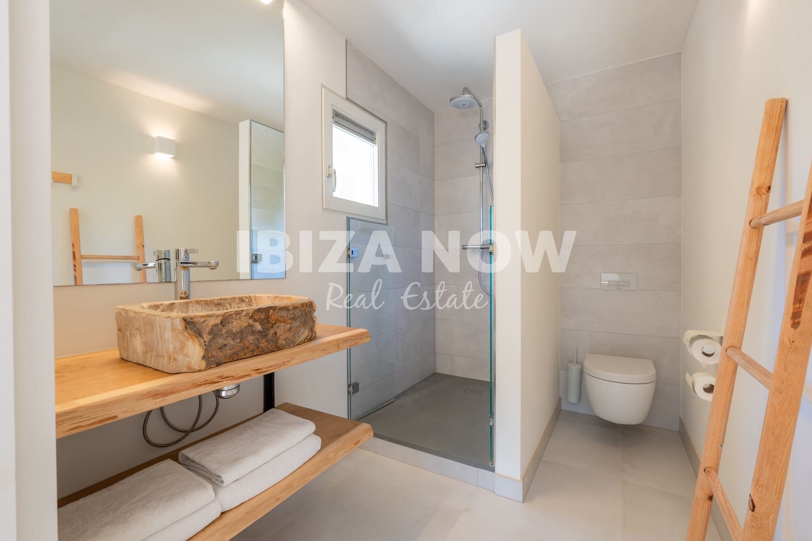 5 soverom Villa til salgs i Porroig med svømmebasseng garasje - € 3 500 000 (Ref: 9564023)